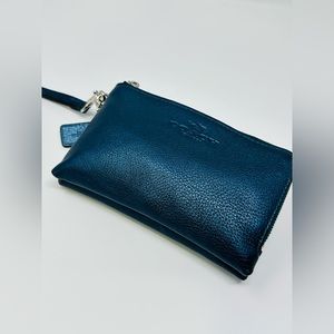 FLAWLESS Coach Metallic Blue Double Compartment Wristlet
